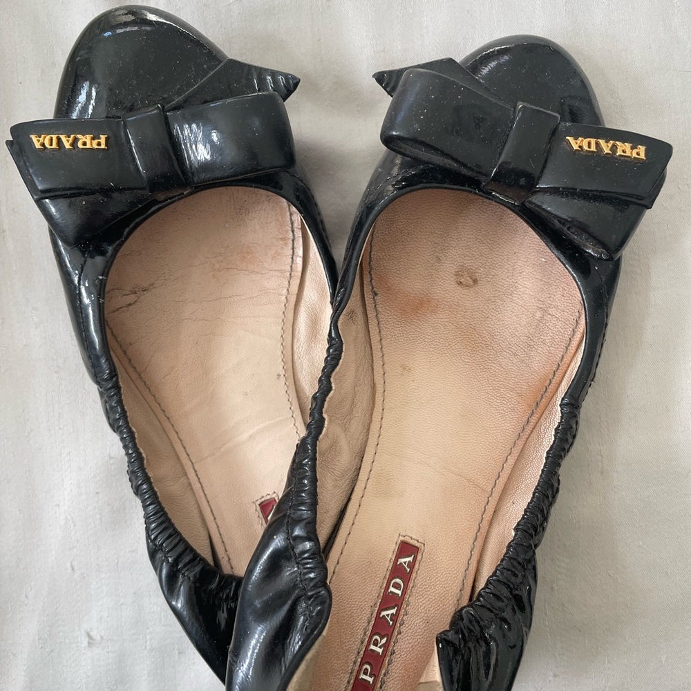 Prada Black Patent Leather Bow Ballet Flats Size 6 - Picture 2 of 6